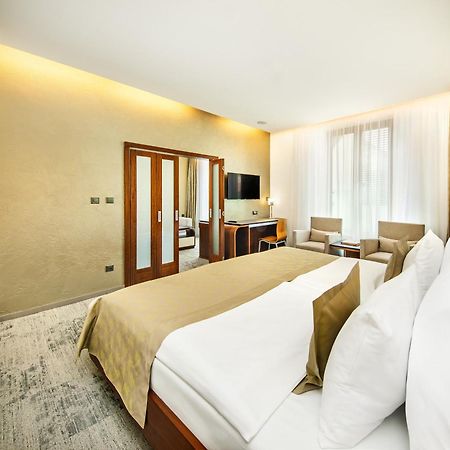 Wellness Hotel Diamant Hluboká nad Vltavou Esterno foto