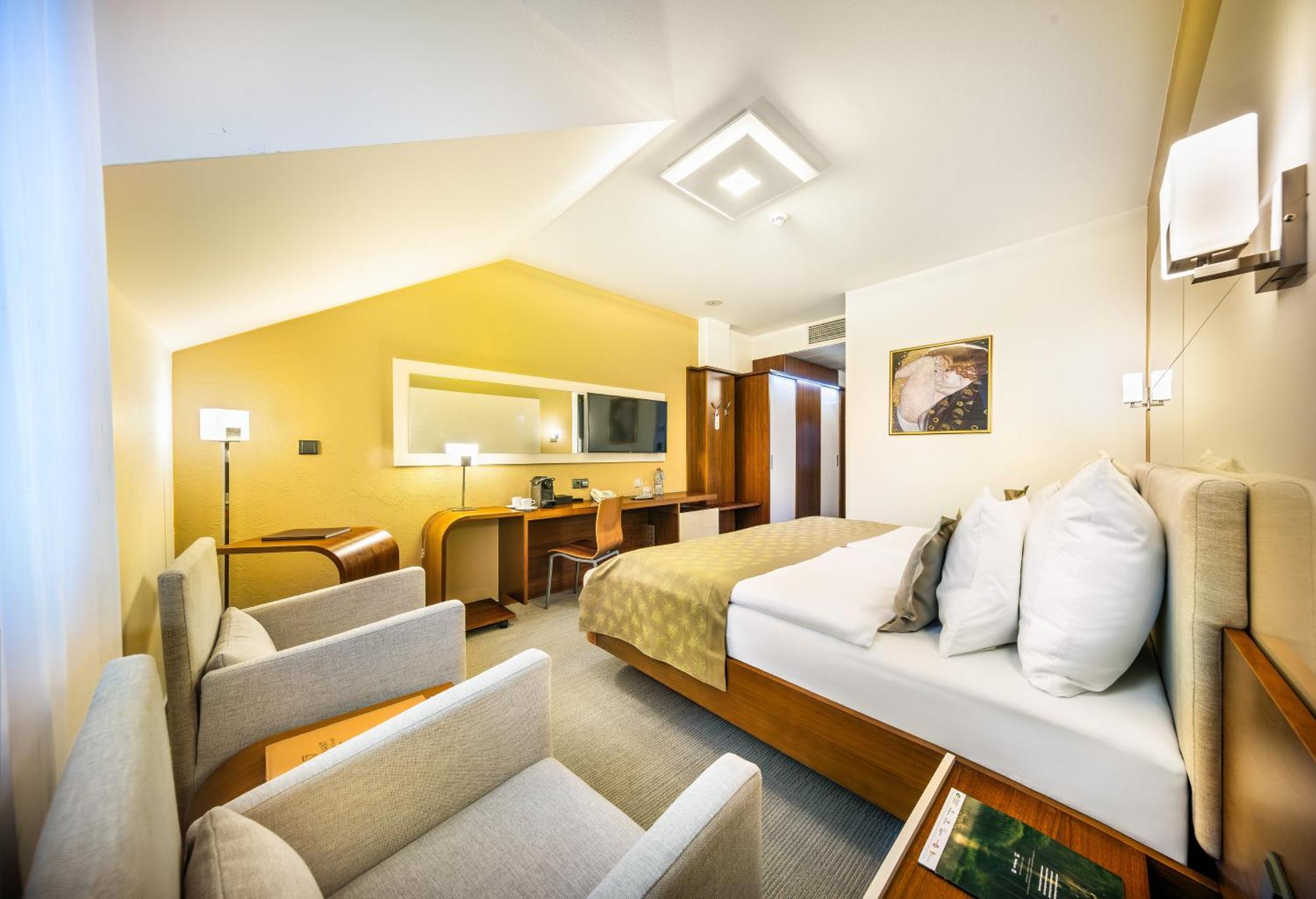 Wellness Hotel Diamant Hluboká nad Vltavou Esterno foto