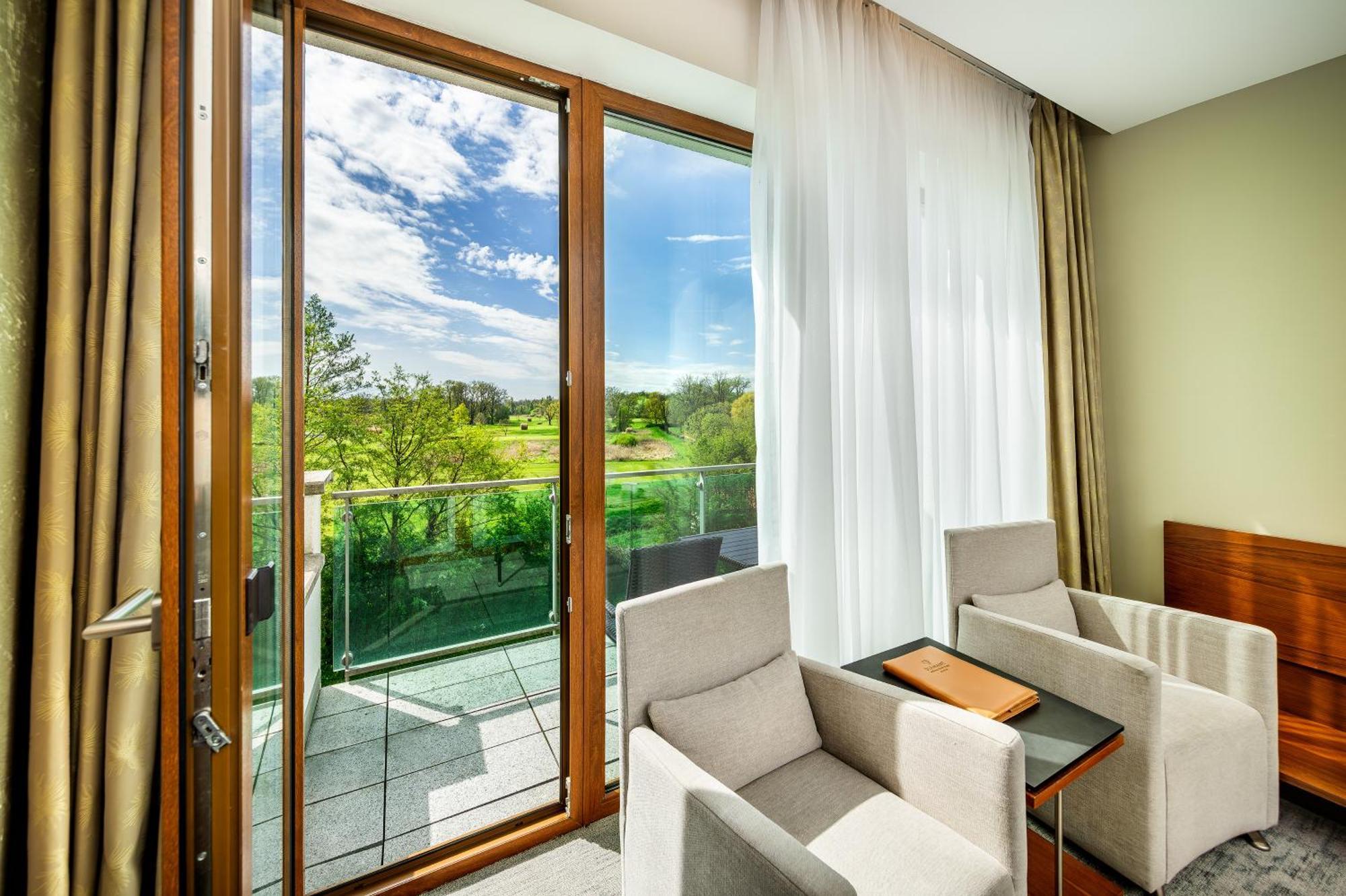 Wellness Hotel Diamant Hluboká nad Vltavou Esterno foto