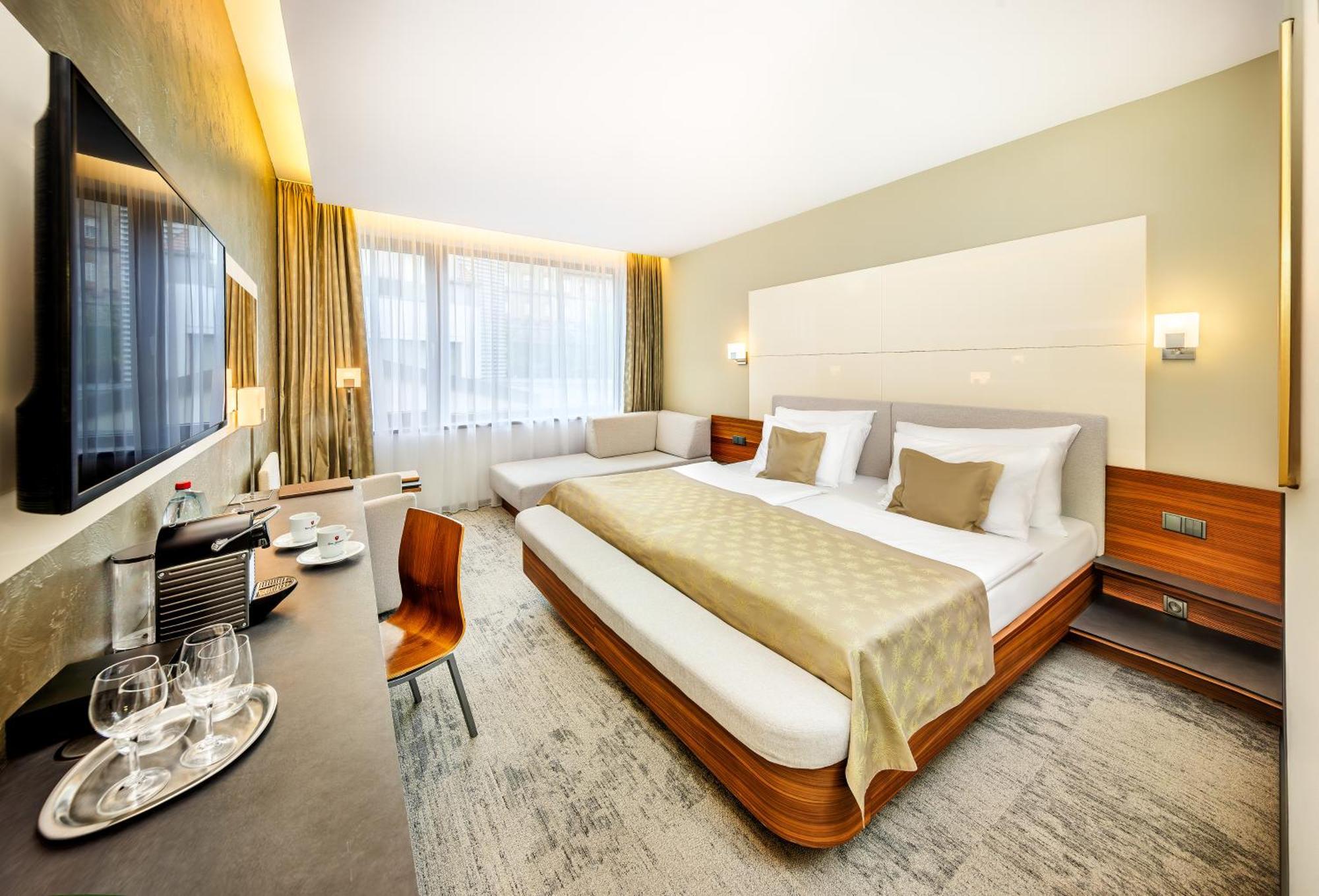 Wellness Hotel Diamant Hluboká nad Vltavou Esterno foto