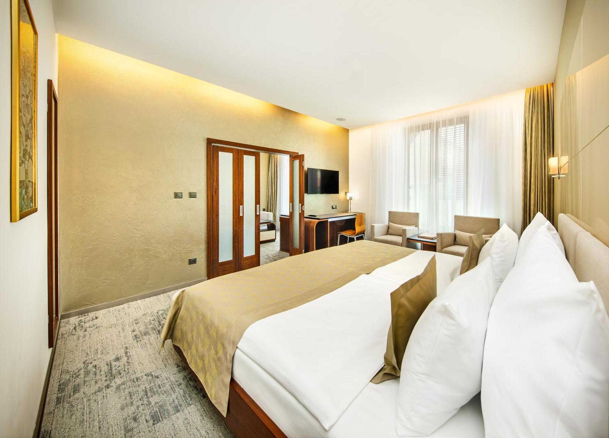 Wellness Hotel Diamant Hluboká nad Vltavou Esterno foto